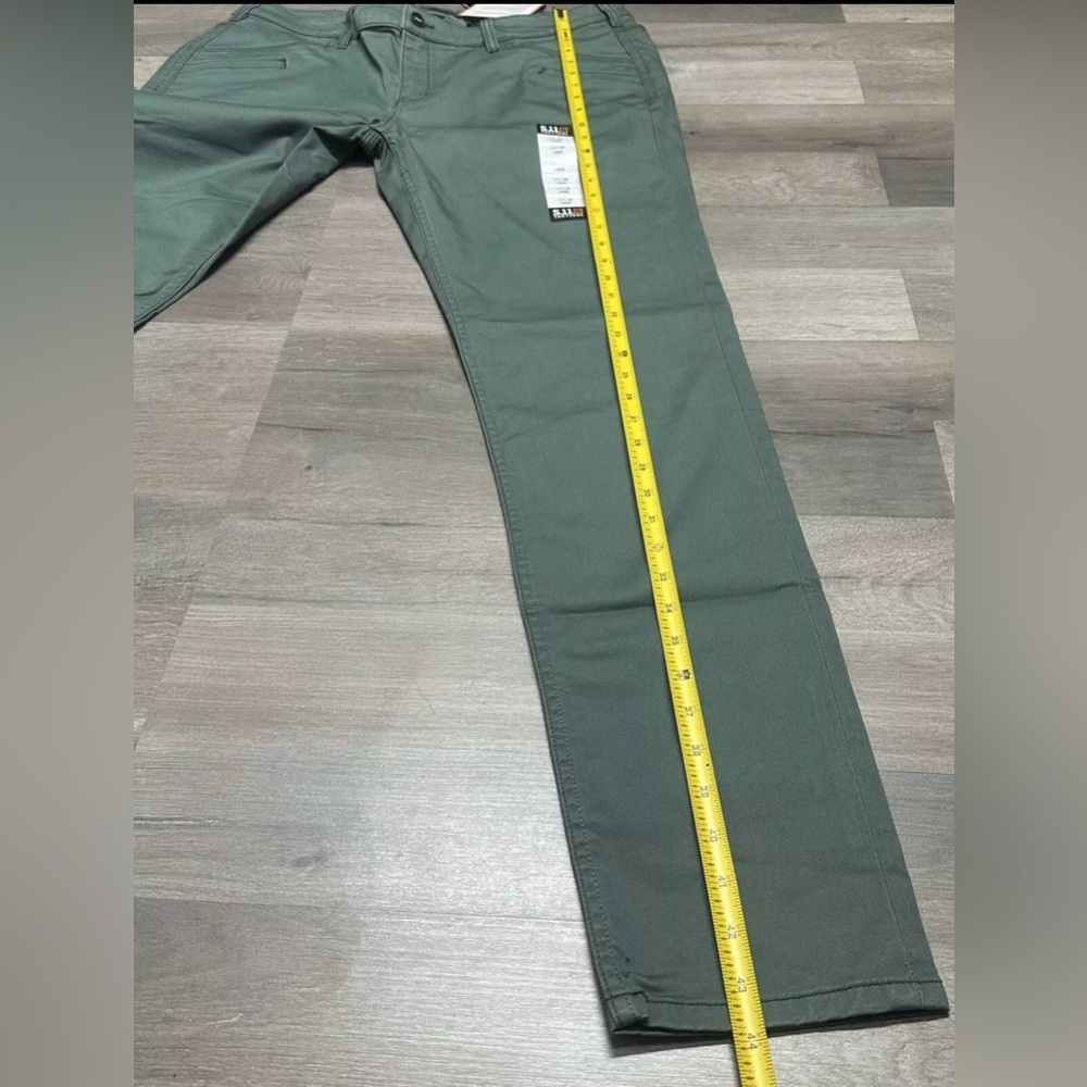 Women’s 5.11 Defender -Flex pant size 16 long - Picture 12 of 12